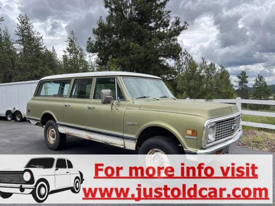 1972 Chevrolet Suburban K2500 Green 4WD Automatic