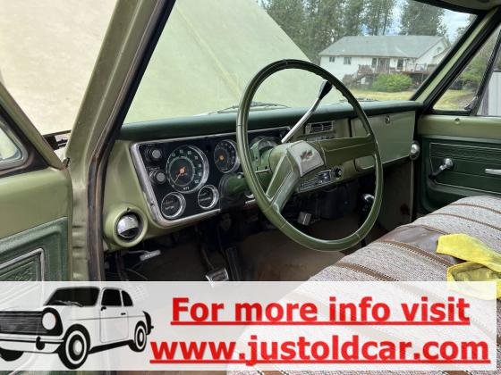 1972 Chevrolet Suburban K2500 Green 4WD Automatic