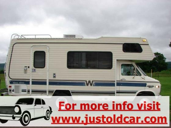 1984 Winnebago Minnie Winnie Class C Motorhome 20' Sleeps 6