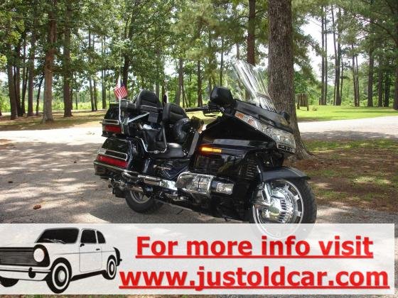 1997 Honda GoldWing 1500 SE and 2000 Escapade Trailer