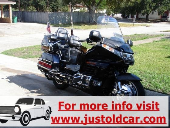 1997 Honda GoldWing 1500 SE and 2000 Escapade Trailer