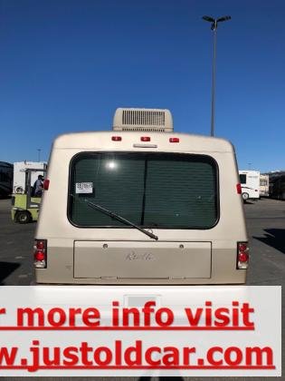 2004 Winnebago Rialta 22QD Gold Package