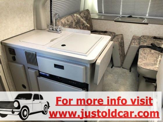 2004 Winnebago Rialta 22QD Gold Package