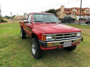 1985 Toyota Pickup SR5 Turbo Diesel 4X4 Manual