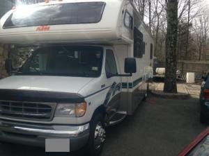 1998 Gulfstream Yellowstone 28' Motorhome V-10